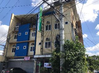 762 Laurien Hotel