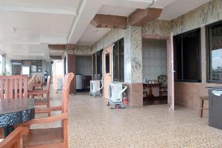 OYO 738 Maganda Hotel
