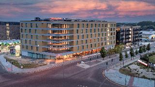 Hampton By Hilton Ashford International