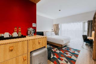 Queen Room With Sofa Bed