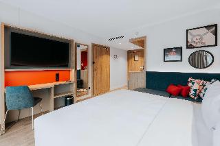 Queen Room With Sofa Bed