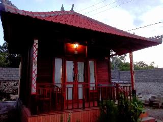 Shakya Garden Cottage by ZUZU