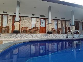 Gedhong Hostel by ZUZU