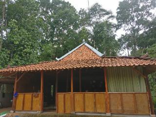 Homestay An-Nur by ZUZU