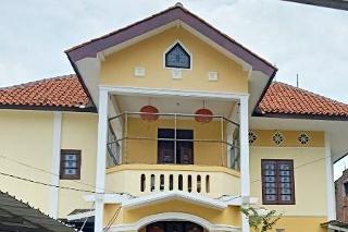 Kost 48 Surabaya by ZUZU
