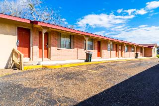 Capital O Hotel Beeville -US 181