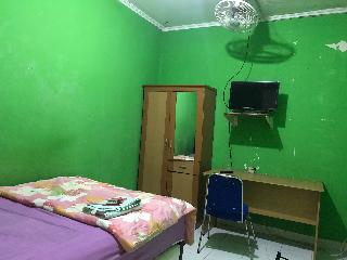 Room:SGL.ST