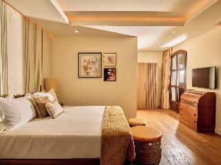 Room Room