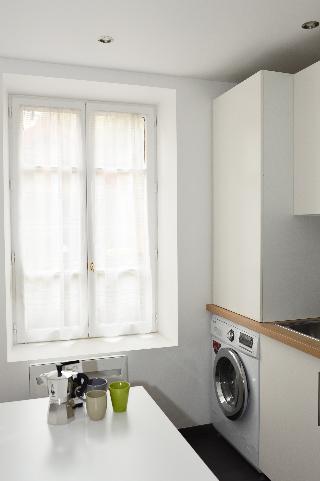 Fully furnished 40sqm flat in Rueil historic city