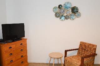 Fully furnished 40sqm flat in Rueil historic city