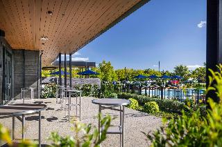 DoubleTree by Hilton Auckland Karaka