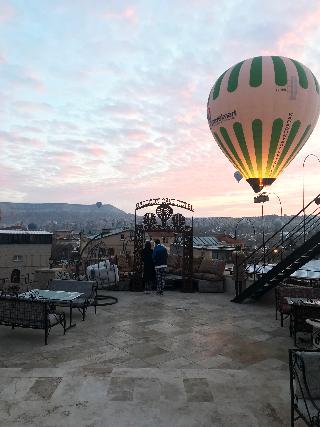 Balloon Cave Hotel