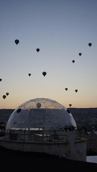 Balloon Cave Hotel