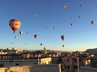 Balloon Cave Hotel