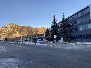 Summit Suites