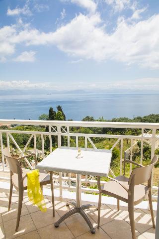 Brentanos Apartments ~ A ~ View of Paradise