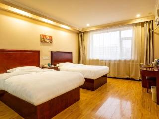 Greentree Inn Baiyin Bus East Station Lanbao Road