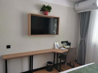 Room:DBL.IN-KG
