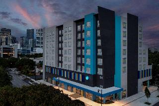 Tru By Hilton Miami West Brickell