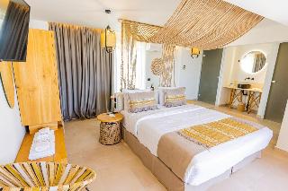 Cabana Blu Hotel & Suites