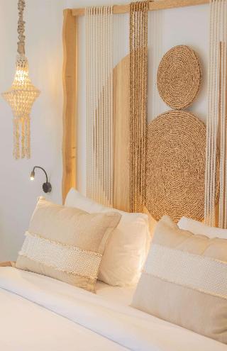 Cabana Blu Hotel & Suites
