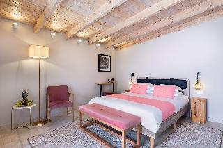 Viaggio Elegant Rooms