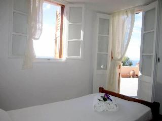 Alonistra Oia Houses