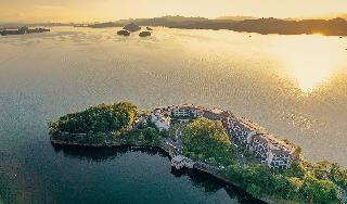 VOCO Thousand Island Lake