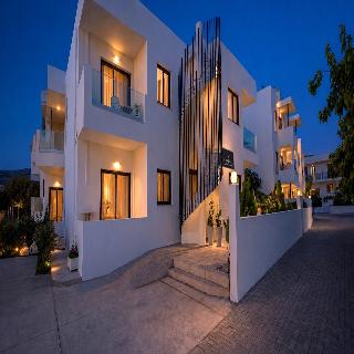 Domenica Apartments