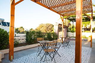 Yasmine Apartments