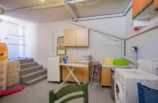 Yasmine Apartments