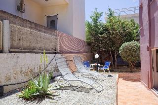 Yasmine Apartments
