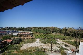 Yasmine Apartments