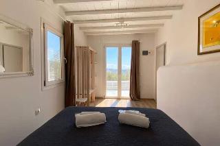 Amperian Mykonos Suites