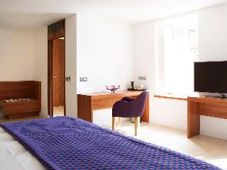 Room Room