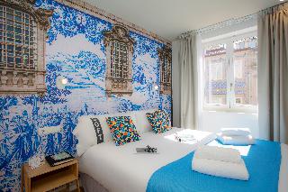 DOUBLE ROOM