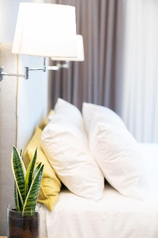 Chroma Fashion Rooms & Apartments