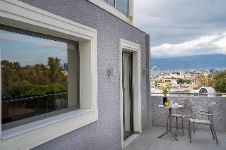 Chroma Fashion Rooms & Apartments