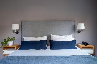 Chroma Fashion Rooms & Apartments