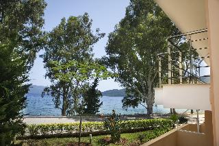 Meliti Waterfront Suites