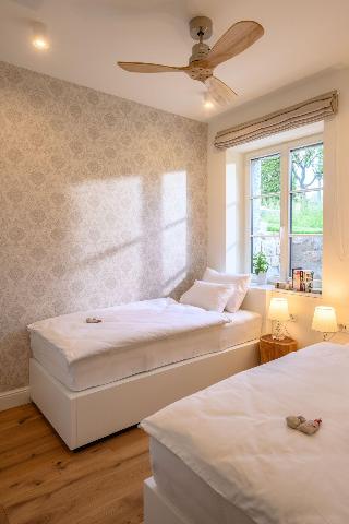 Room Room