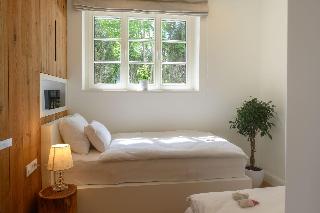 Room Room
