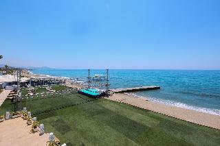 Banana Beach Hotel
