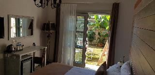 AlaBora Hotel - AlaÃ§atÄ±