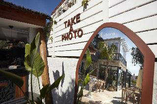 AlaBora Hotel - AlaÃ§atÄ±