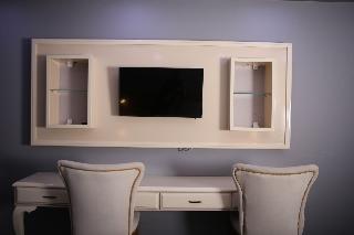 Lily Airport Otel