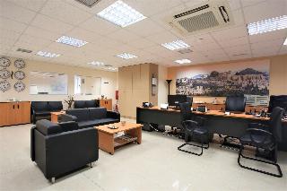 GK Airport Suites
