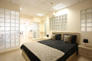 GK Airport Suites