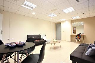 GK Airport Suites