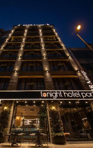 Tonight Hotel Port